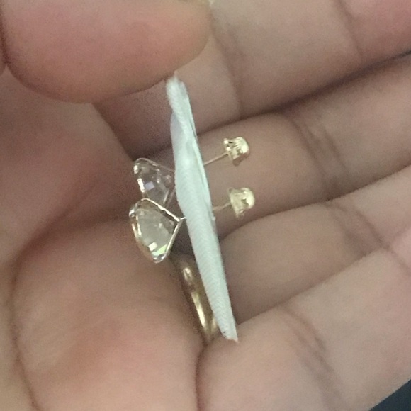 14k Yellow Gold 6mm(.84ct) Stud Earrings Bezel Set - Picture 5 of 5